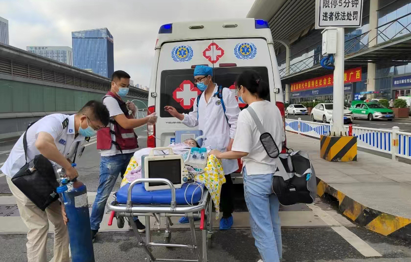 灵川县救护车出租公司